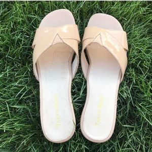 Taryn Rose Slide Sandal, Nude, Size 8